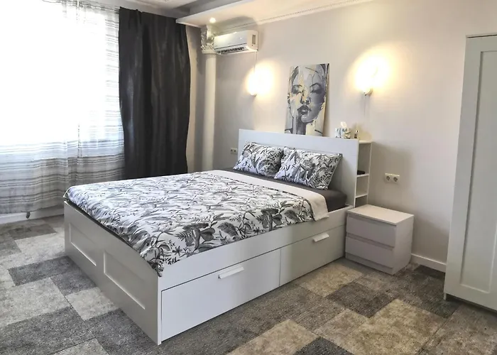 Приватний Будинок В Миколаєві З Гаражем Private House In Mykolaiv With Garage